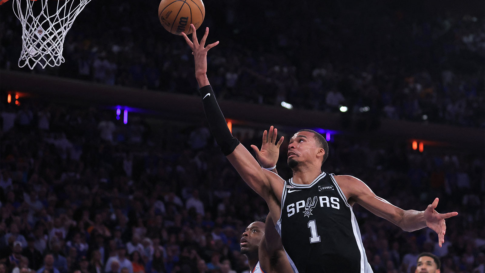 The Shot That Exposed Wembanyama’s Weakness — and the Spurs’ Collapse That Followed