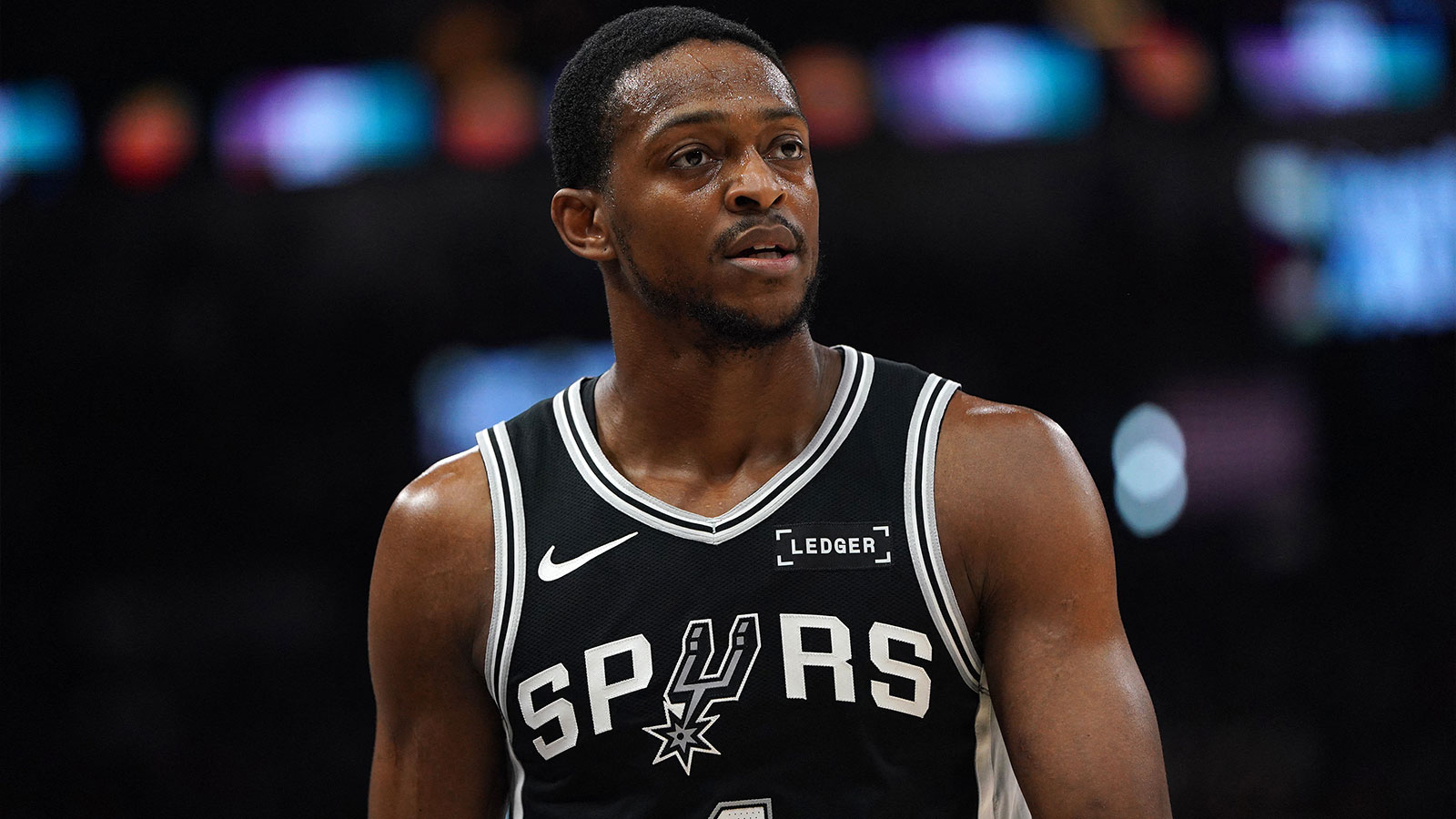 Spurs Eyeing De’Aaron Fox Trade for Trey Murphy III and Jordan Poole — What It Means