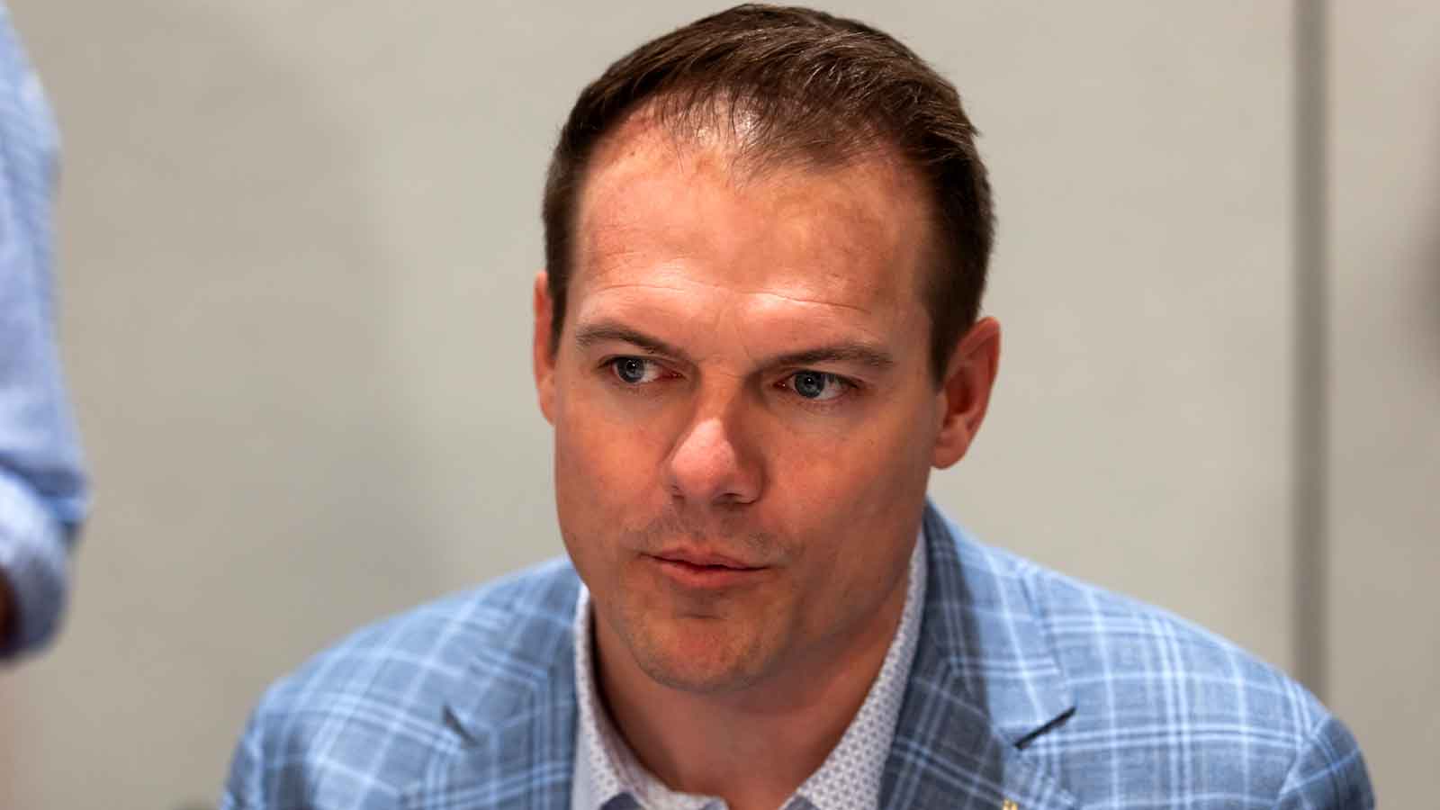 Vikings QB Battle ‘Nowhere Near Settled’ — O’Connell’s Warning Reshapes Murray vs. McCarthy Fight