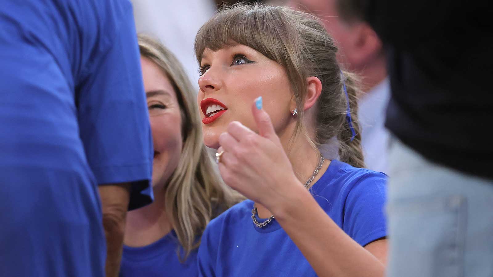 Taylor Swift’s Knicks History Resurfaces After ESPN Mic Catches Her on Tape