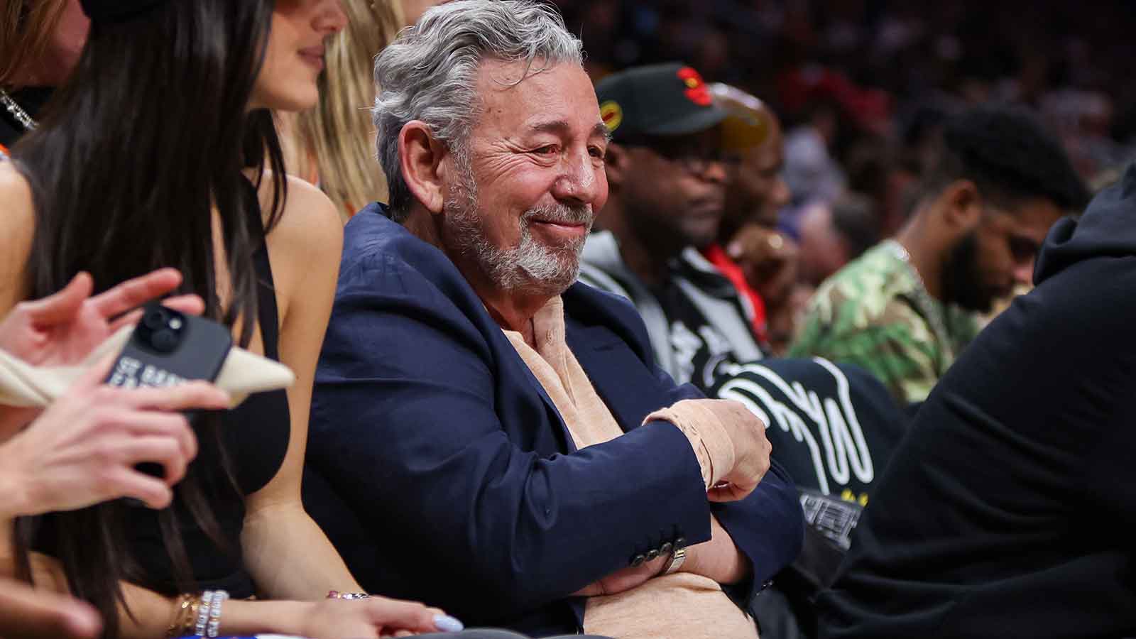 Knicks Owner James Dolan Mocks Spurs’ Halftime Shows — Could This Backfire in the Finals?