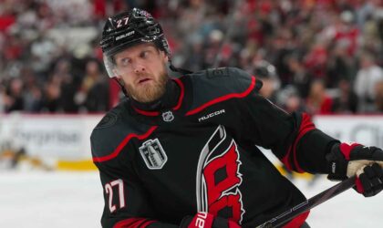 Hurricanes Star’s Game 5 Blunder — and the Sideline Reaction That Followed