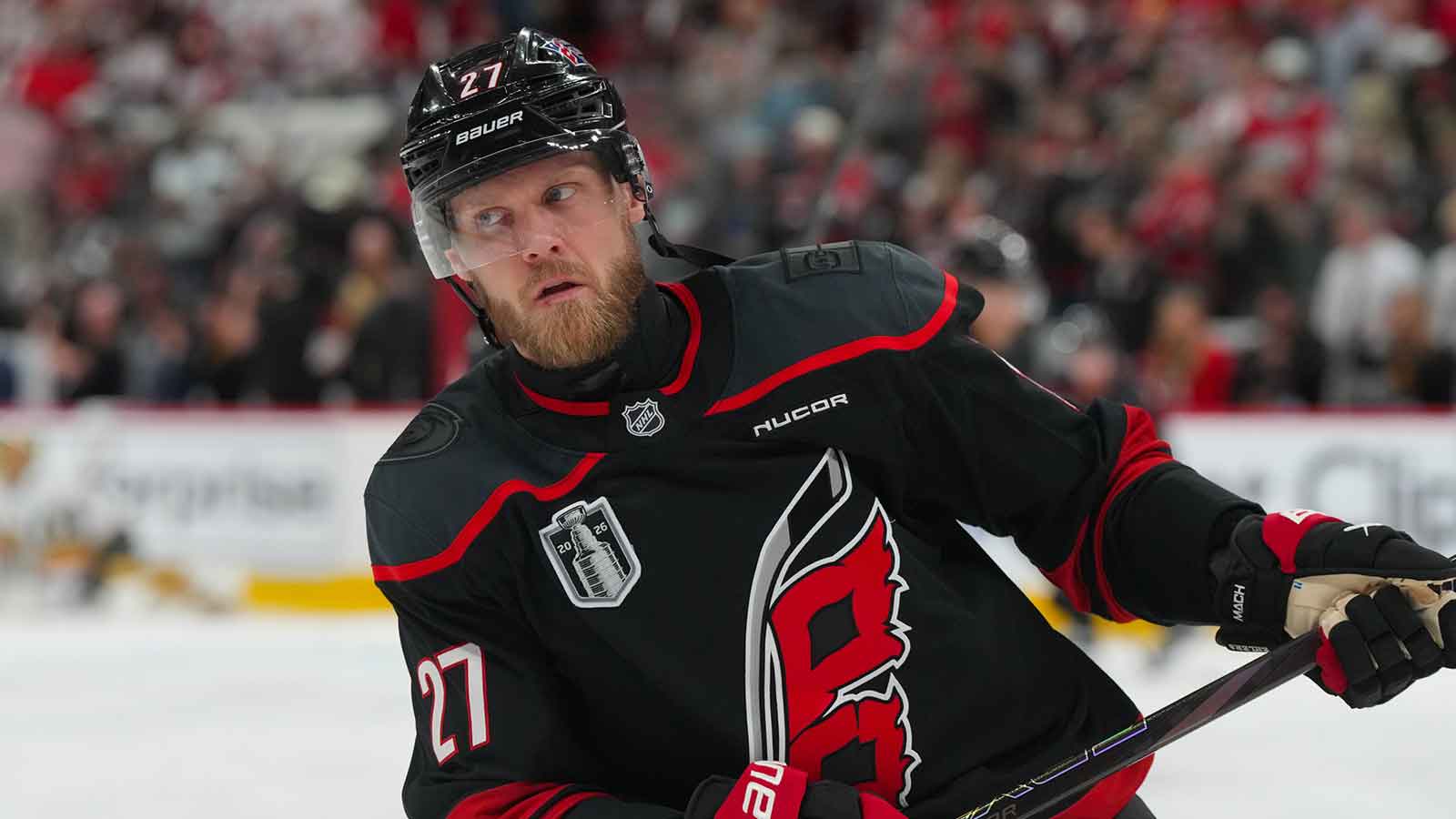 Hurricanes Star’s Game 5 Blunder — and the Sideline Reaction That Followed