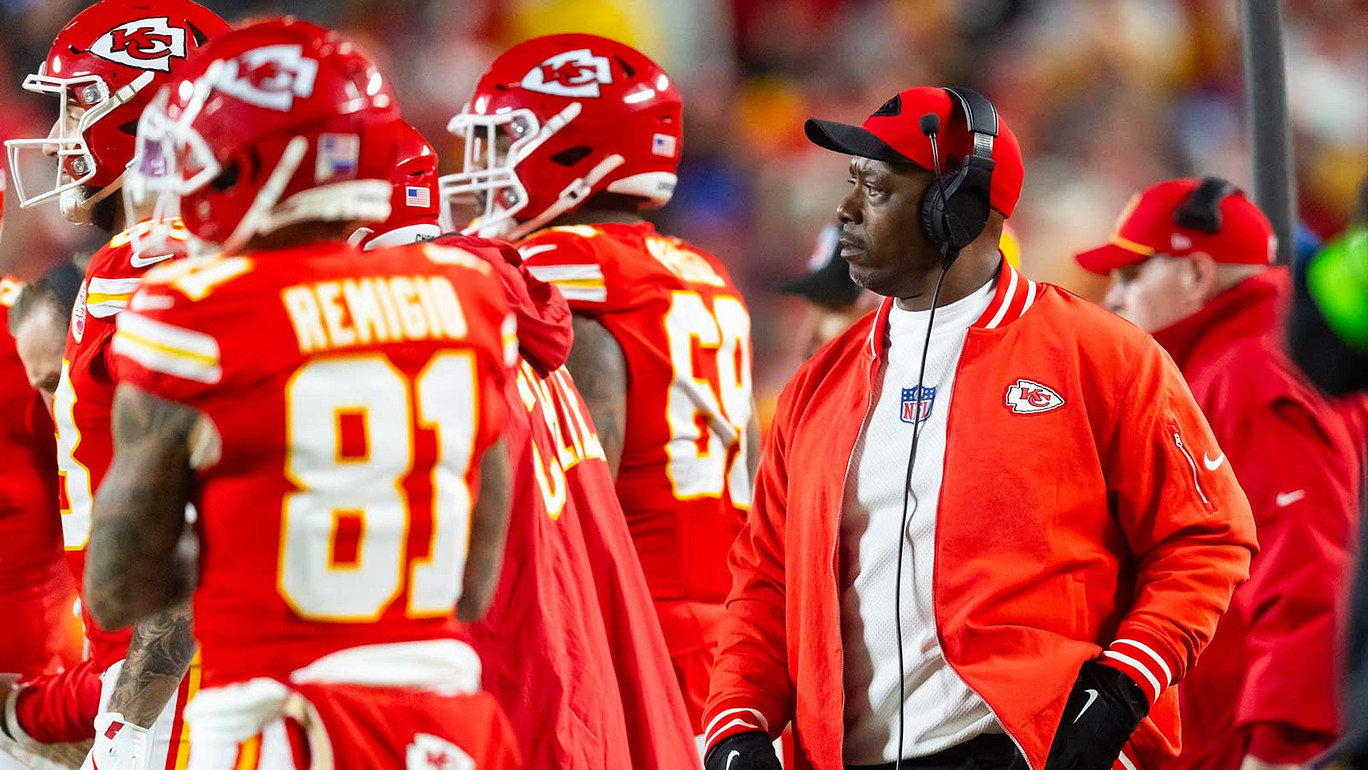 Chiefs DB Coach Dave Merritt Cleared by NFL After Domestic Violence Case Dismissed