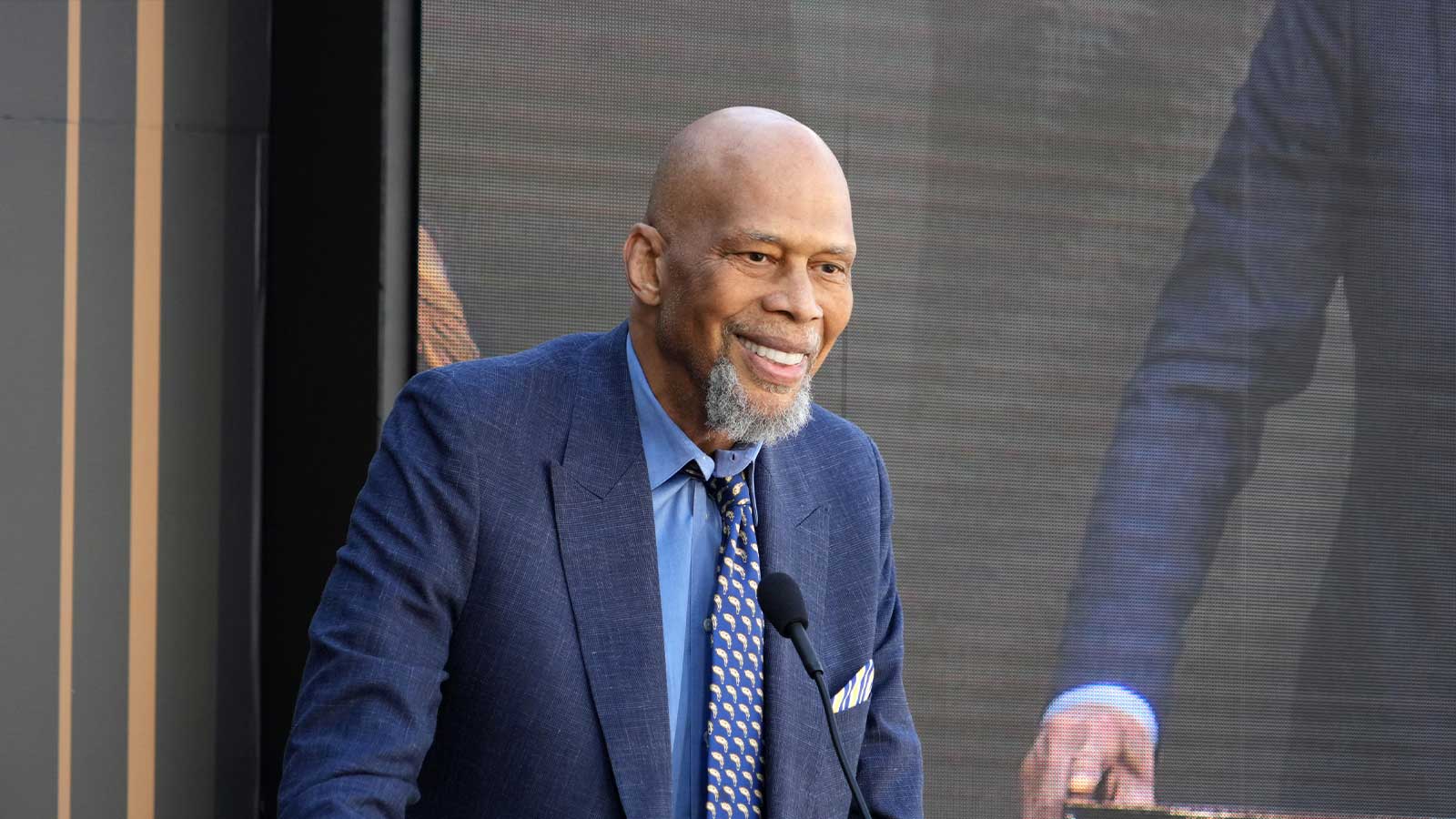 Kareem Abdul-Jabbar Made a Statement at USMNT’s 4-1 Win — and the Moment Mattered More Than You Think