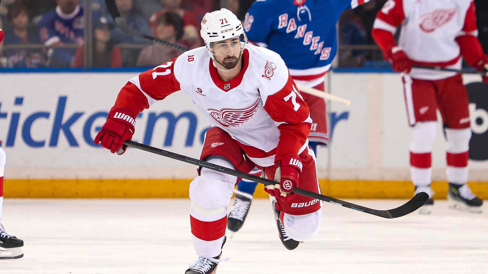 Florida Panthers’ Dylan Larkin Offer Signals a Push to Reclaim the Cup