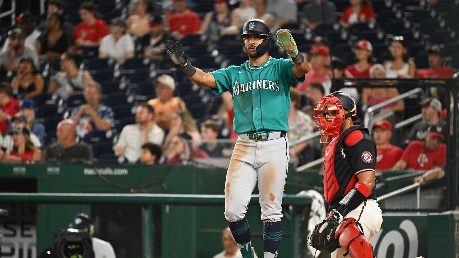 The At-Bat That Haunts Julio Rodriguez — and Why He’s Not Running From It
