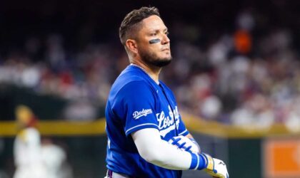 Miguel Rojas Exits Dodgers-White Sox Game — What We Know About the Injury So Far
