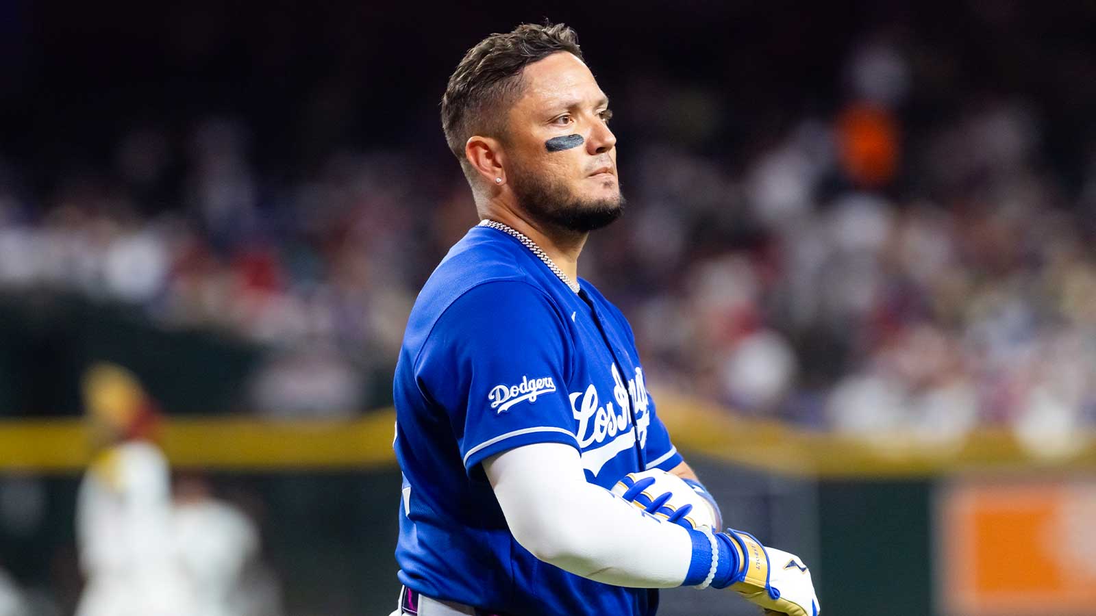 Miguel Rojas Exits Dodgers-White Sox Game — What We Know About the Injury So Far