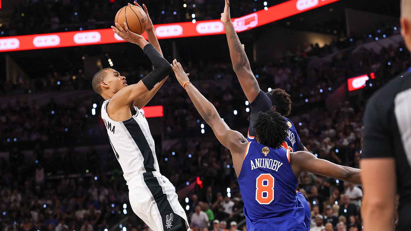 Bill Simmons Fumes Over Flagrant No-Call on Wembanyama: ‘Absolutely Horrific’