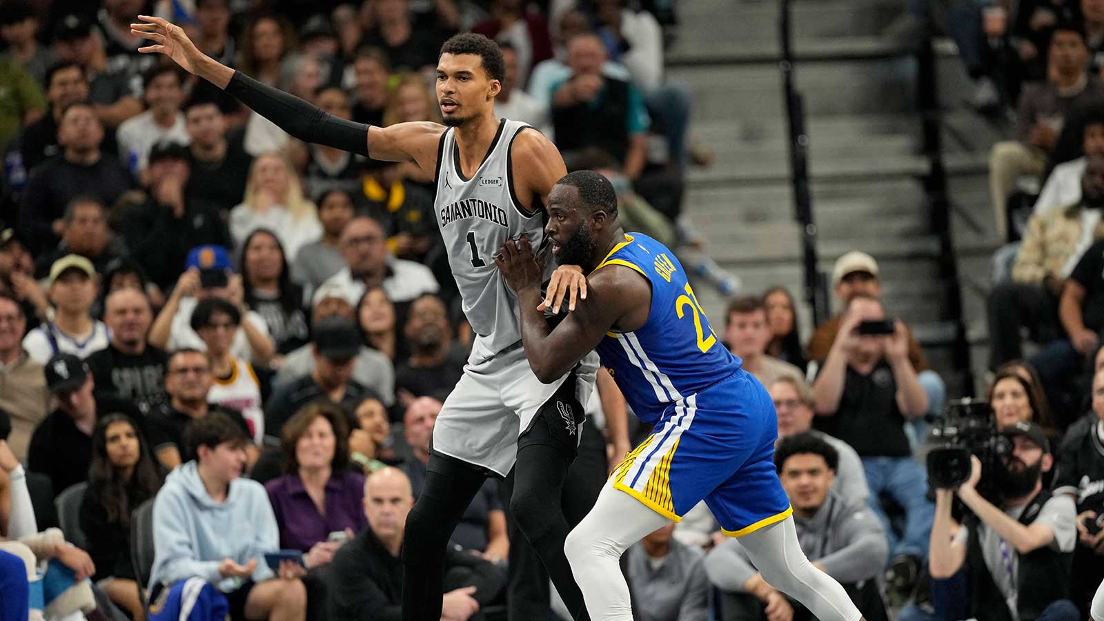 Spurs Skipped Handshake Line After NBA Finals Loss — and Draymond Green Noticed Instantly