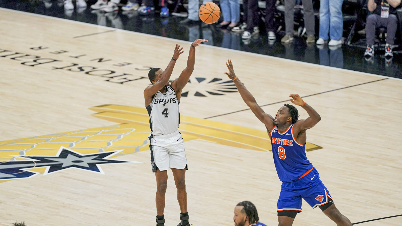 Fox’s Finals Nightmare Ends with an Awkward Hug and a Looming Roster Crisis in San Antonio