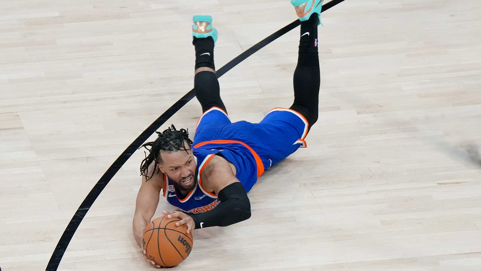 Knicks Fans Are Dropping $1,400 on Jalen Brunson’s Sneakers After the Title Clinch — Here’s Why