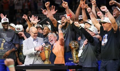 Kathy Hochul Dropped a Three-Word Burn on Greg Abbott After the Knicks Won the Title