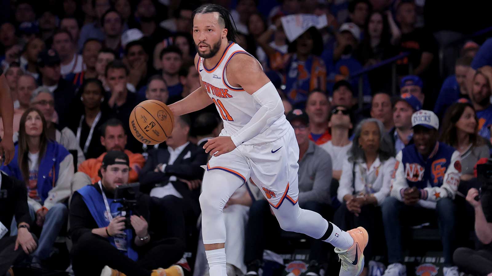 Jalen Brunson Told Jimmy Fallon He Still Listens to Justin Bieber Before Games — and Knicks Fans Are Loving It