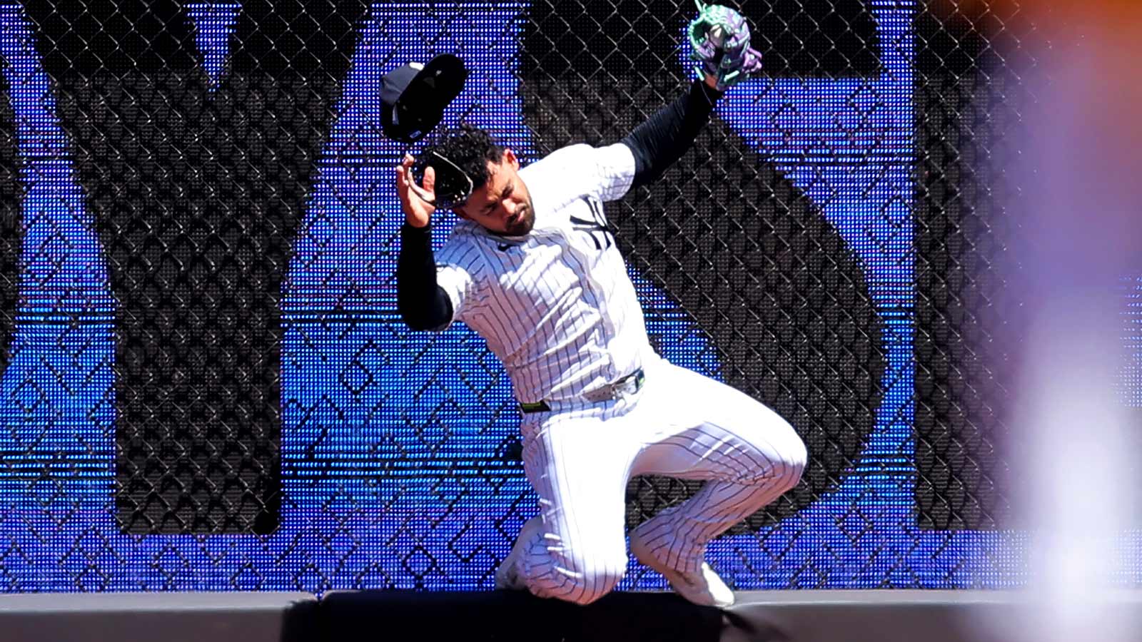 Jasson Dominguez Says He Can Play Despite Tooth Infection — Why He’s Sitting vs. Chicago