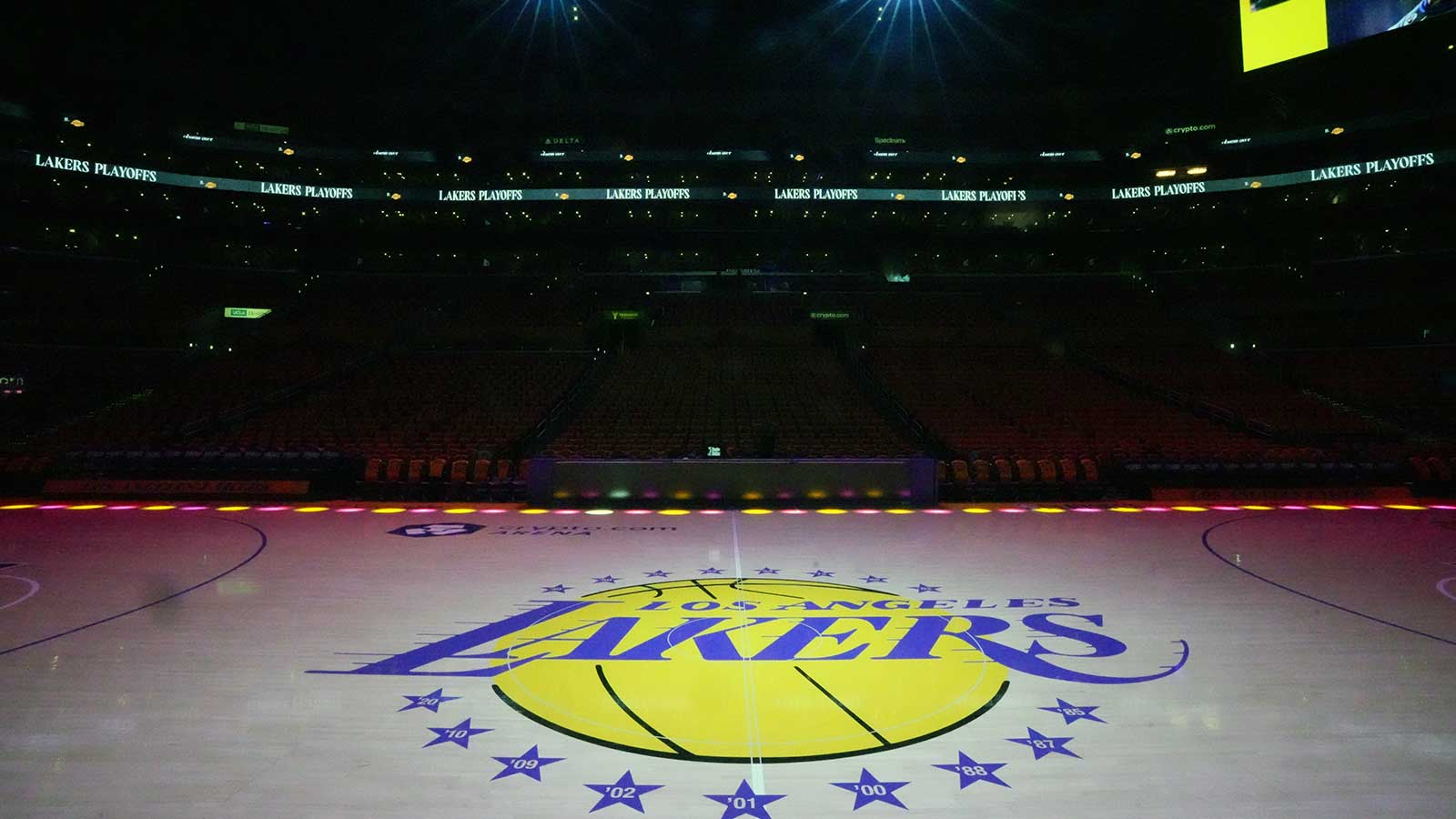 After 43 Years Behind the Mic, the Lakers’ Voice Is Stepping Aside — but Not Leaving