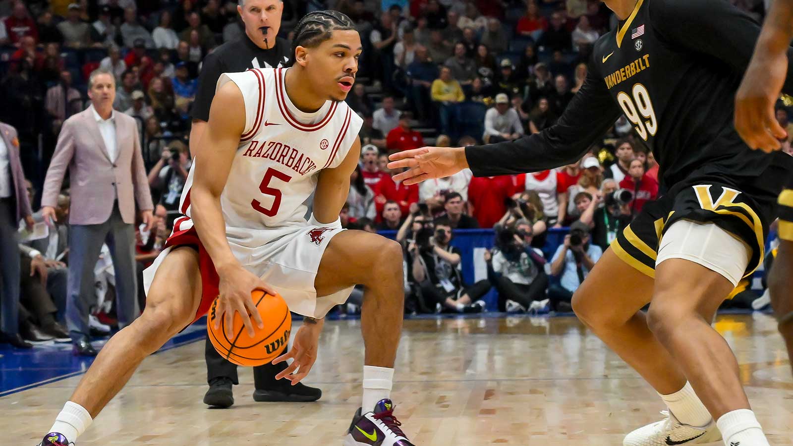 Jalen Brunson 2.0? A Two-Time ACC Coach of the Year Makes the Case for Arkansas Star Darius Acuff Jr.