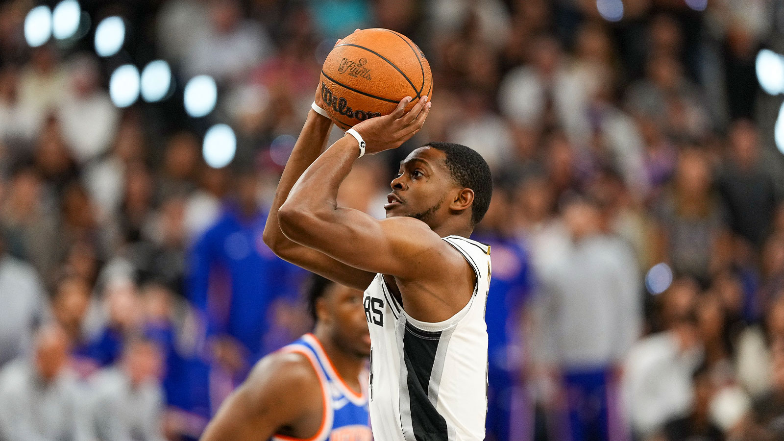 De’Aaron Fox Scored 24 in One Quarter — But the Spurs Still Lost Game 1