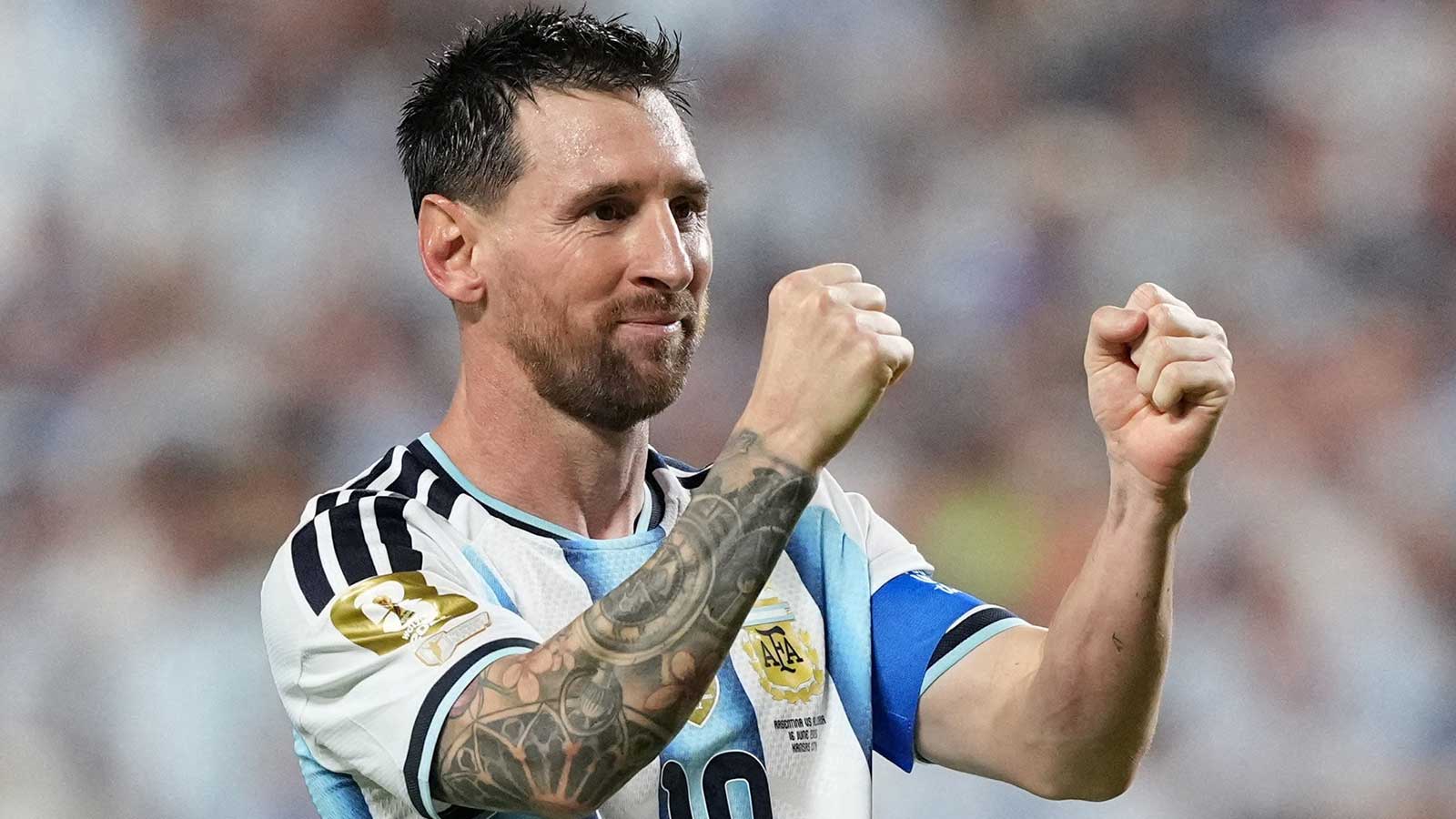Messi’s First World Cup Hat Trick Unleashed Chaos Outside Arrowhead — and Argentina Looked Scary Doing It