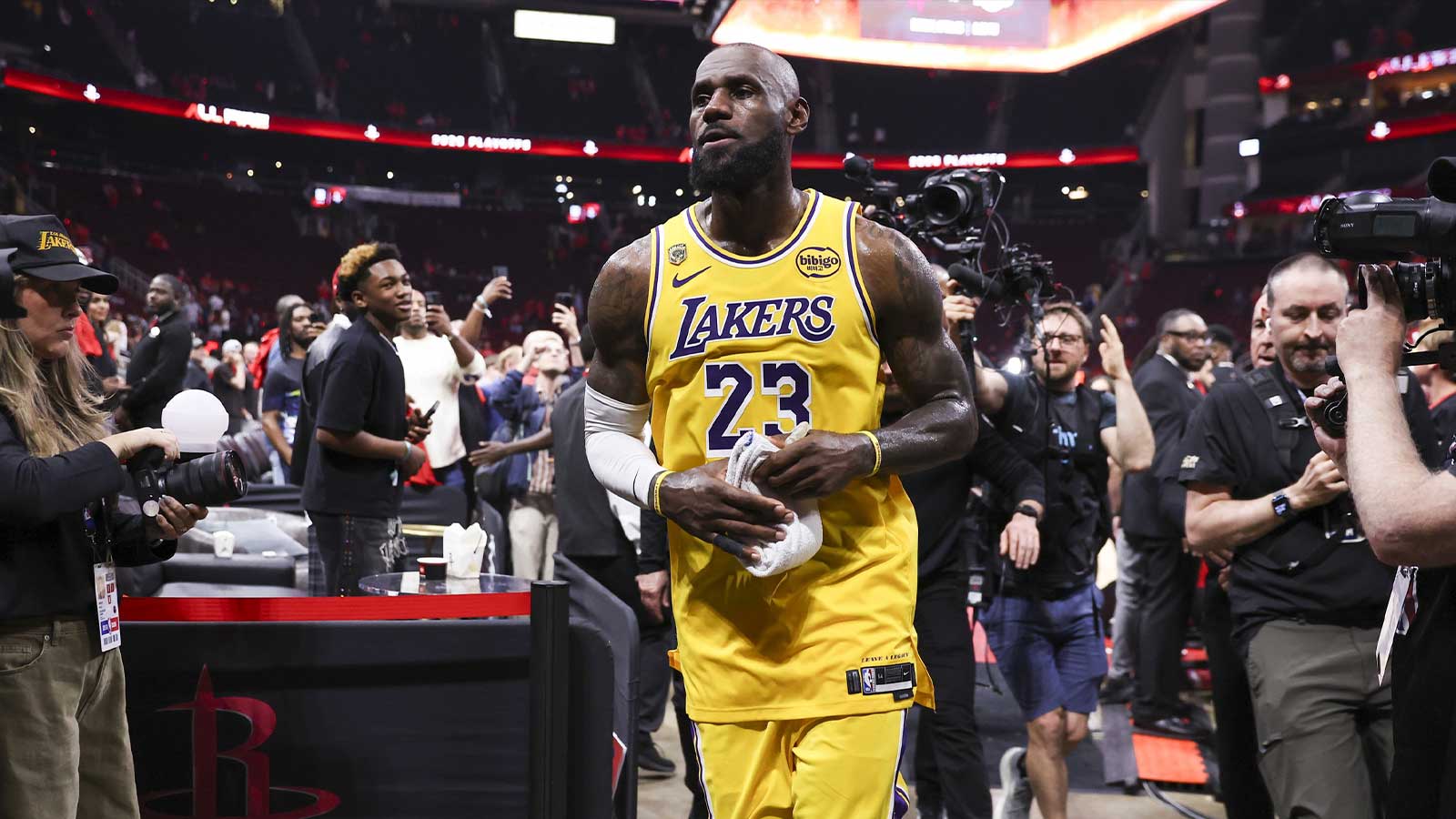 LeBron to Golden State? What Warriors Internal Intel Actually Says About the Odds