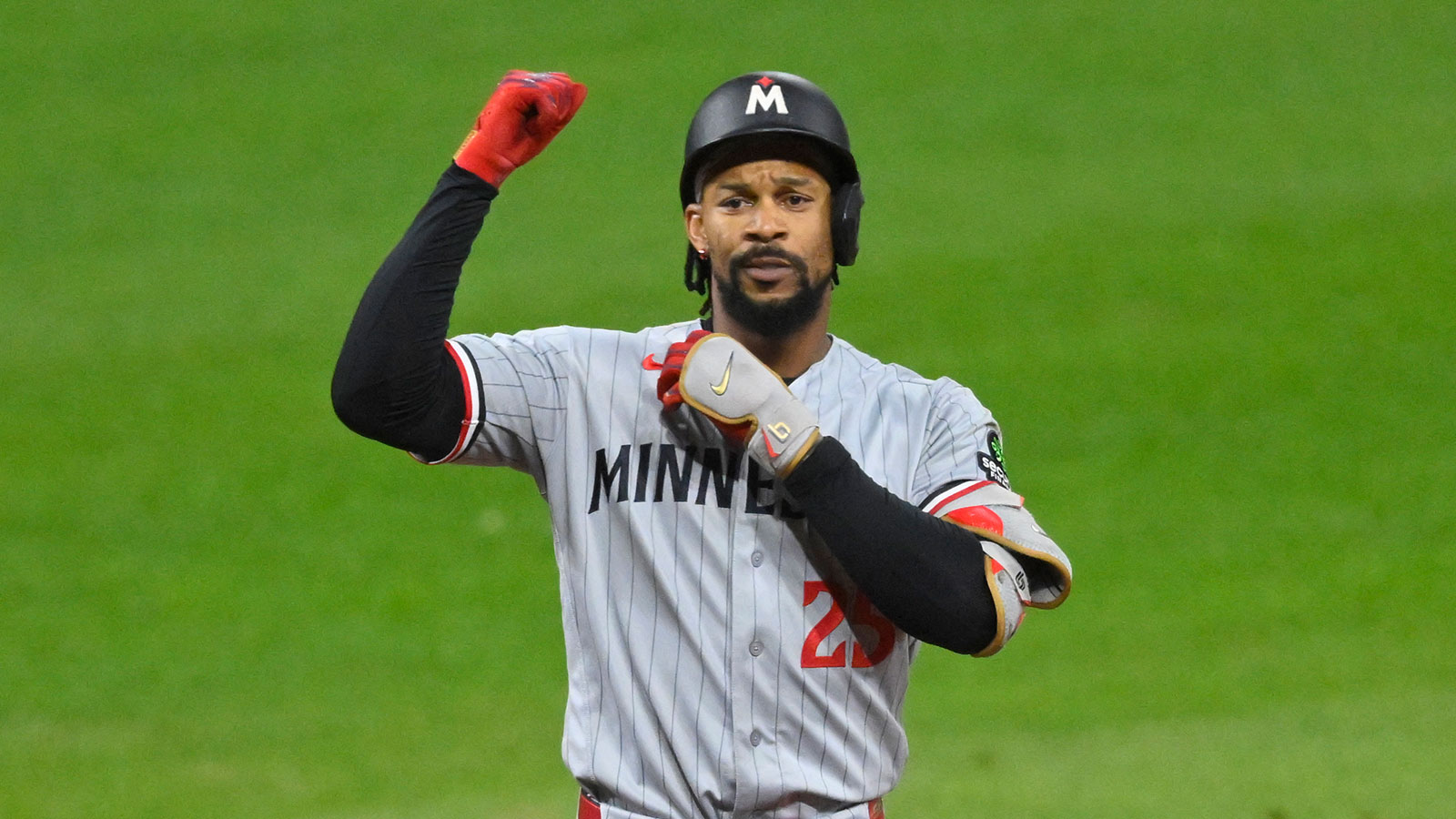 Byron Buxton Wants to Stay in Minnesota — But the Twins’ Clock Is Ticking