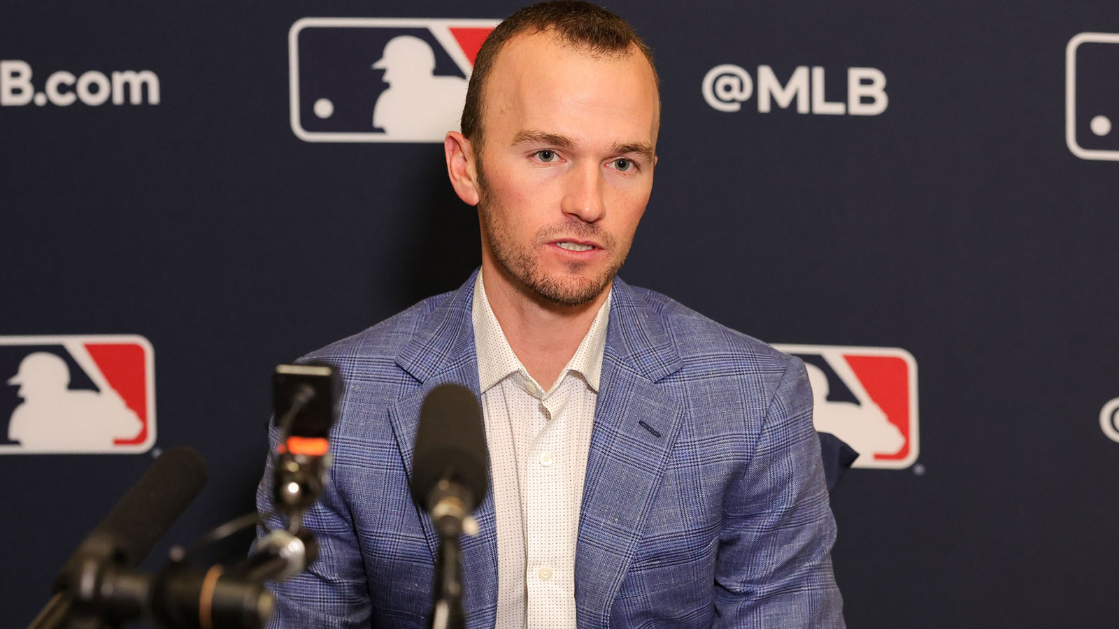Julian Fernandez Let Go by Nationals After Trade Talks Fall Through