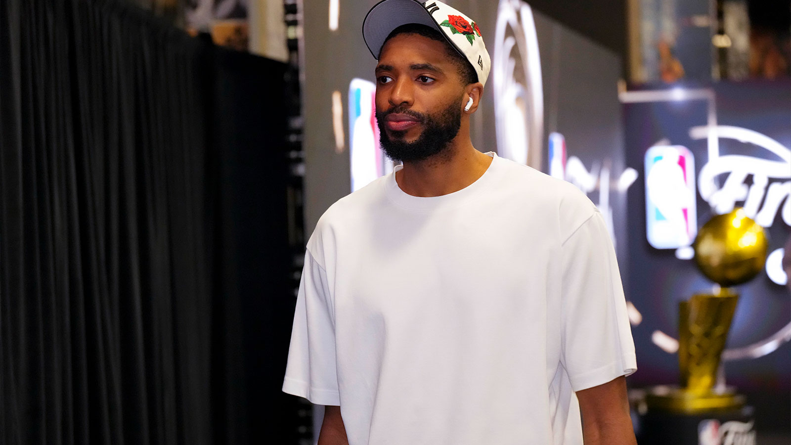 Mikal Bridges Worked the Register at the NBA Store and Fans Lost It