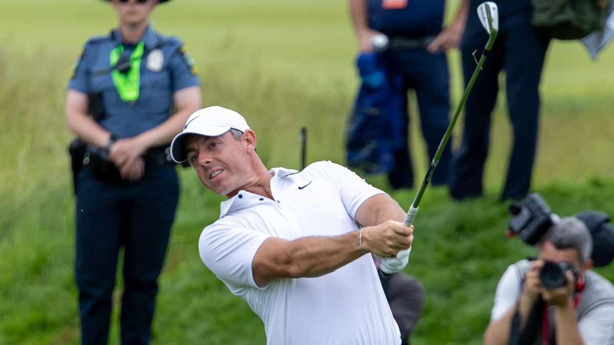 Rory McIlroy Drains First U.S. Open Eagle in Nearly a Decade. The Crowd Lost It.