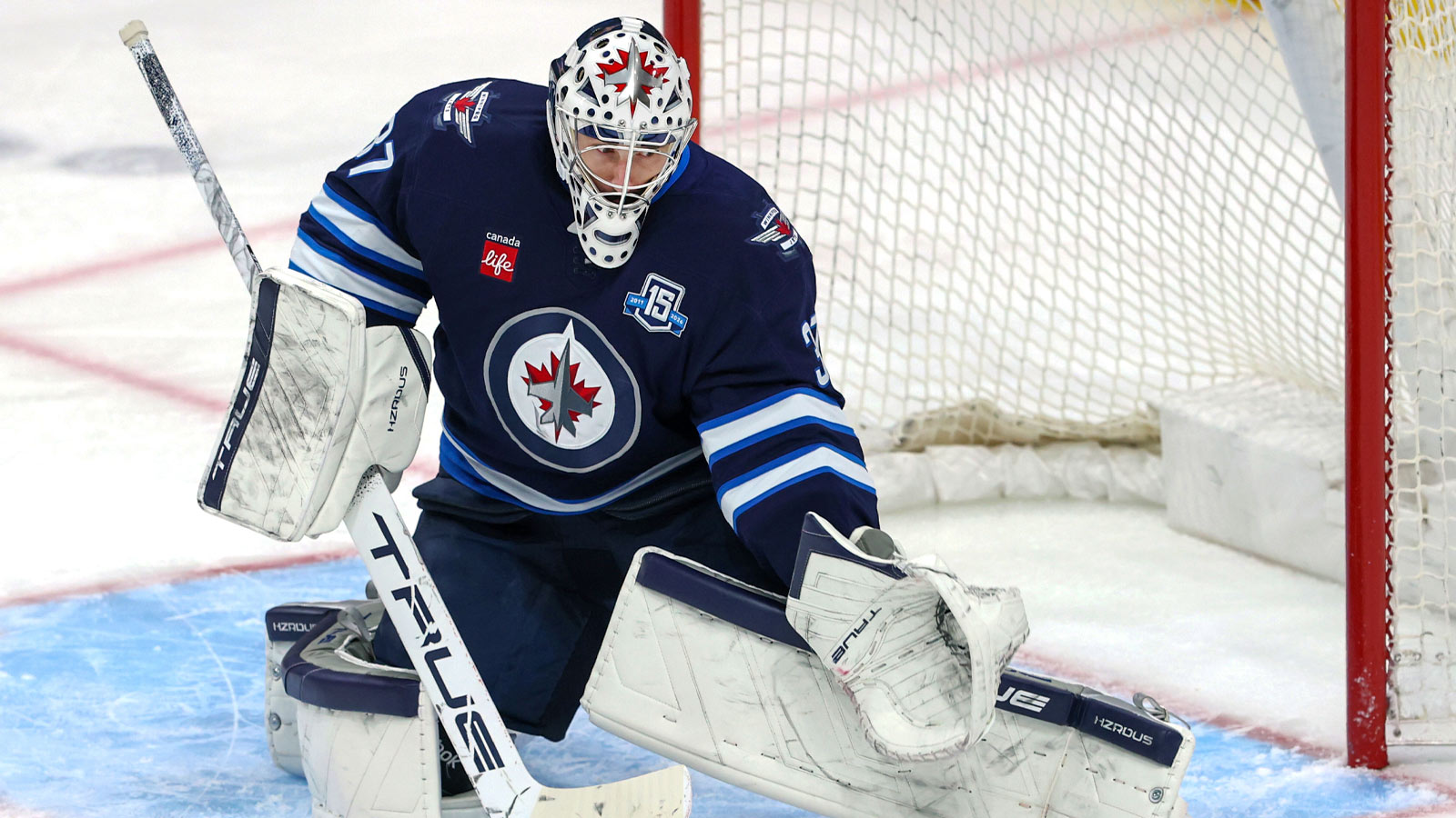 Winnipeg’s Goaltending Dilemma: A Hellebuyck Trade Might Actually Happen