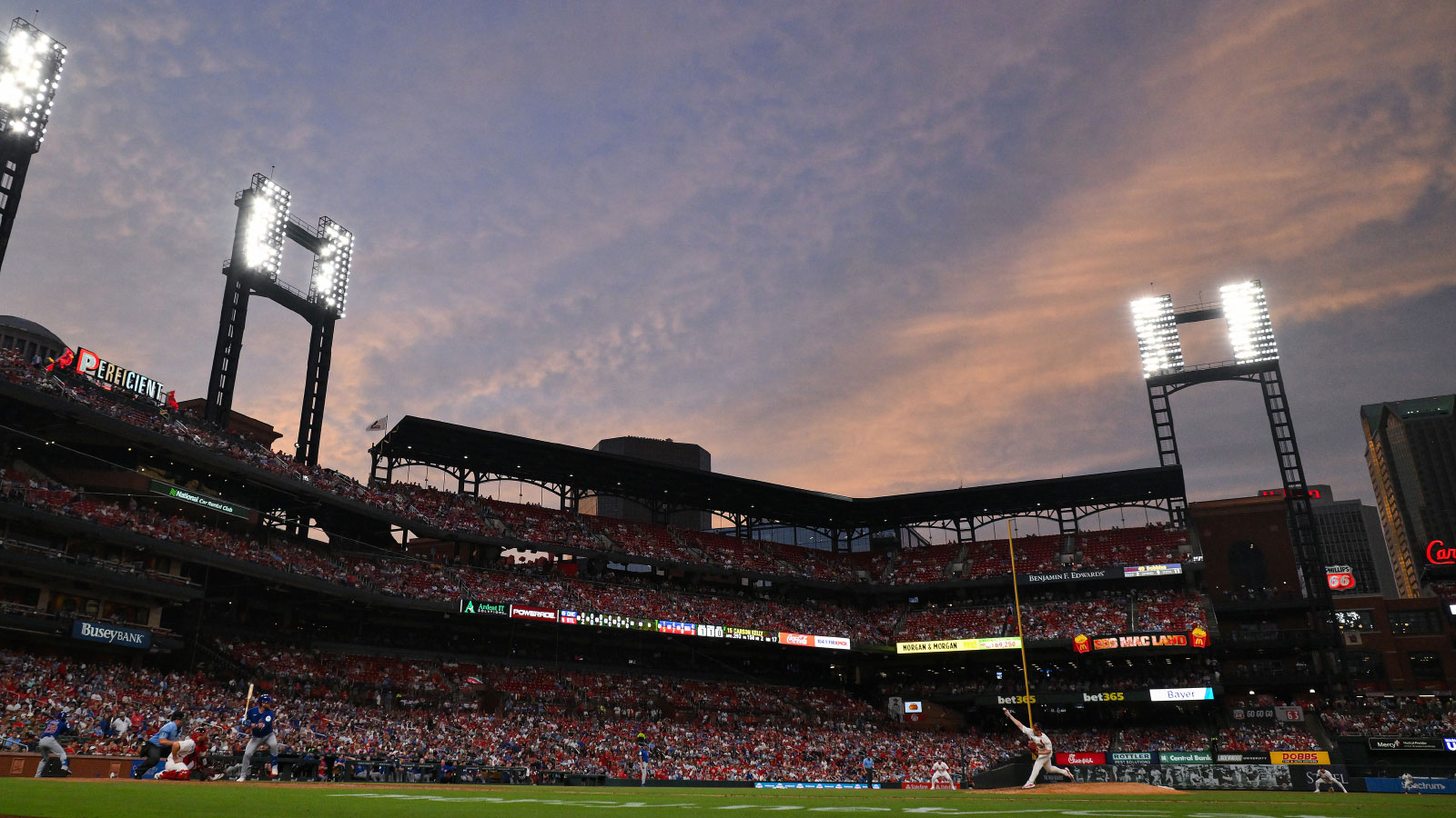 Cardinals Bench Coach Says a Chip on the Shoulder Is Driving St. Louis’ Shock Run