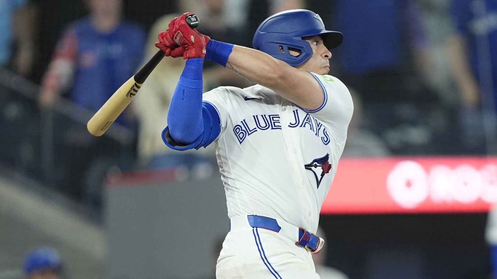 Blue Jays Sweep Red Sox on Brandon Valenzuela’s Late Heroics