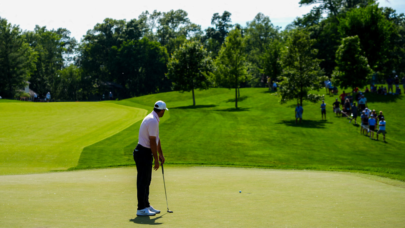 Scottie Scheffler’s Memorial Collapse Almost Sent Him Packing — One Mistake Saved His Day
