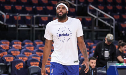 Knicks’ Mitchell Robinson Calls Out ‘Silly’ Teammates Over Country Music Ritual He Says Is Key to a Title