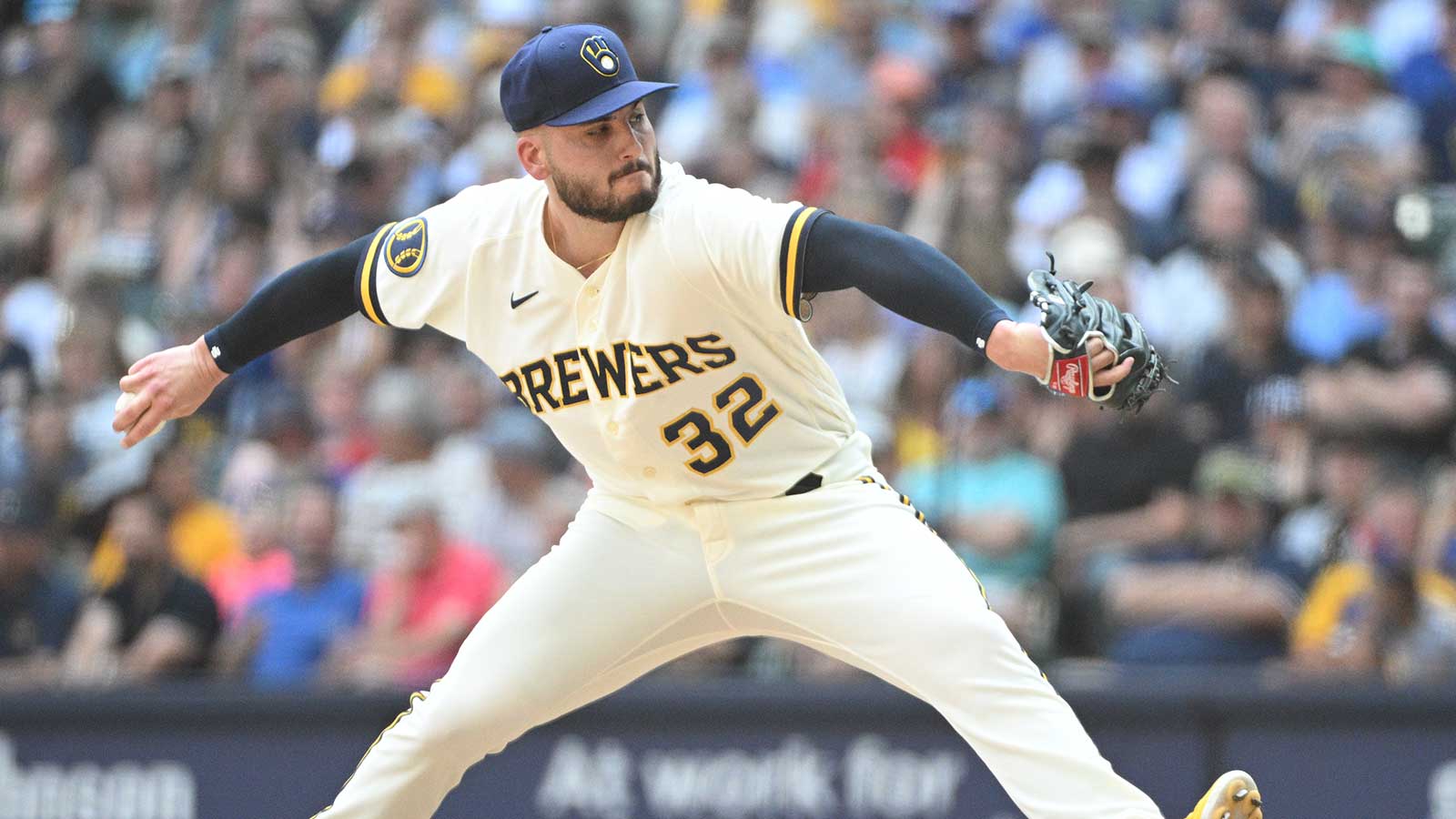 Yankees Lose a Reliever to Free Agency While Their Bullpen Keeps Struggling