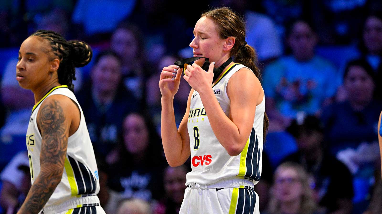 Alanna Smith Exits Wings-Sky Game After Scary Face Injury in First Quarter