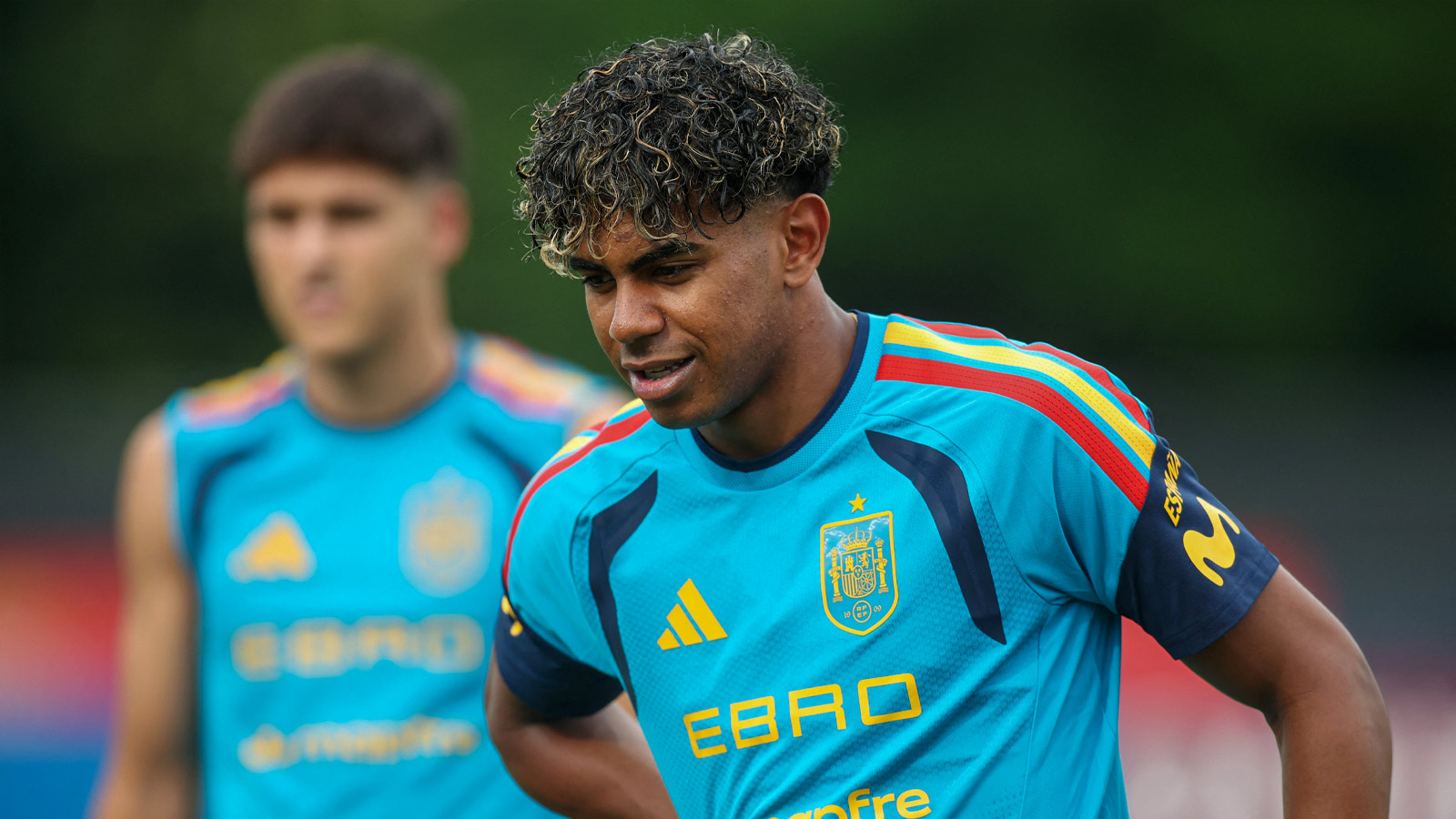 Spain’s Coach Shuts Down Lamine Yamal Comparisons to Messi. He Has a Point.