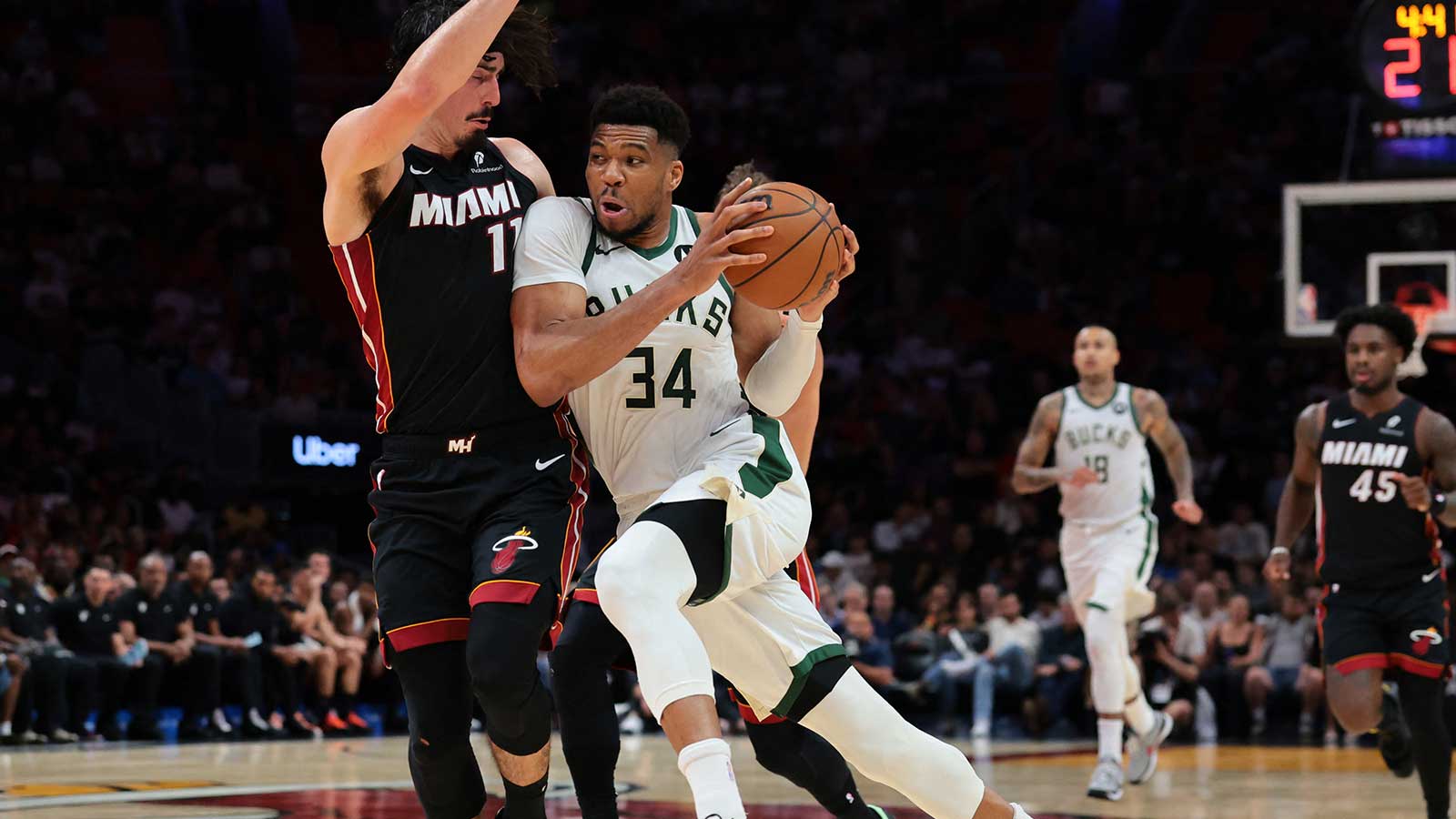 Giannis Antetokounmpo’s camp reportedly gave Boston the same green light as Miami