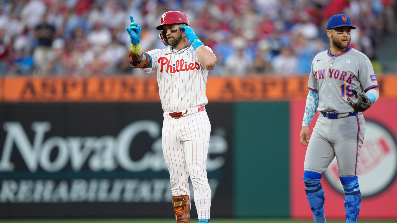 Bryce Harper Switched to a Heavier Bat and the Results Are Stunning