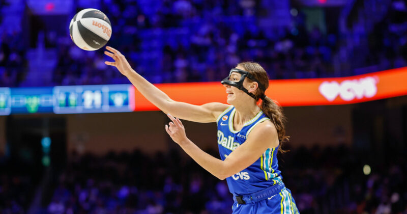 Wings Lose Alanna Smith to Facial Injury Ahead of Storm Matchup