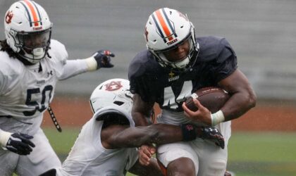 Kingston Miles flips from Auburn to Missouri, and St. Louis pipeline theory gains steam