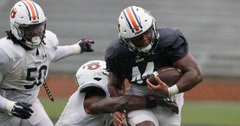 Kingston Miles flips from Auburn to Missouri, and St. Louis pipeline theory gains steam