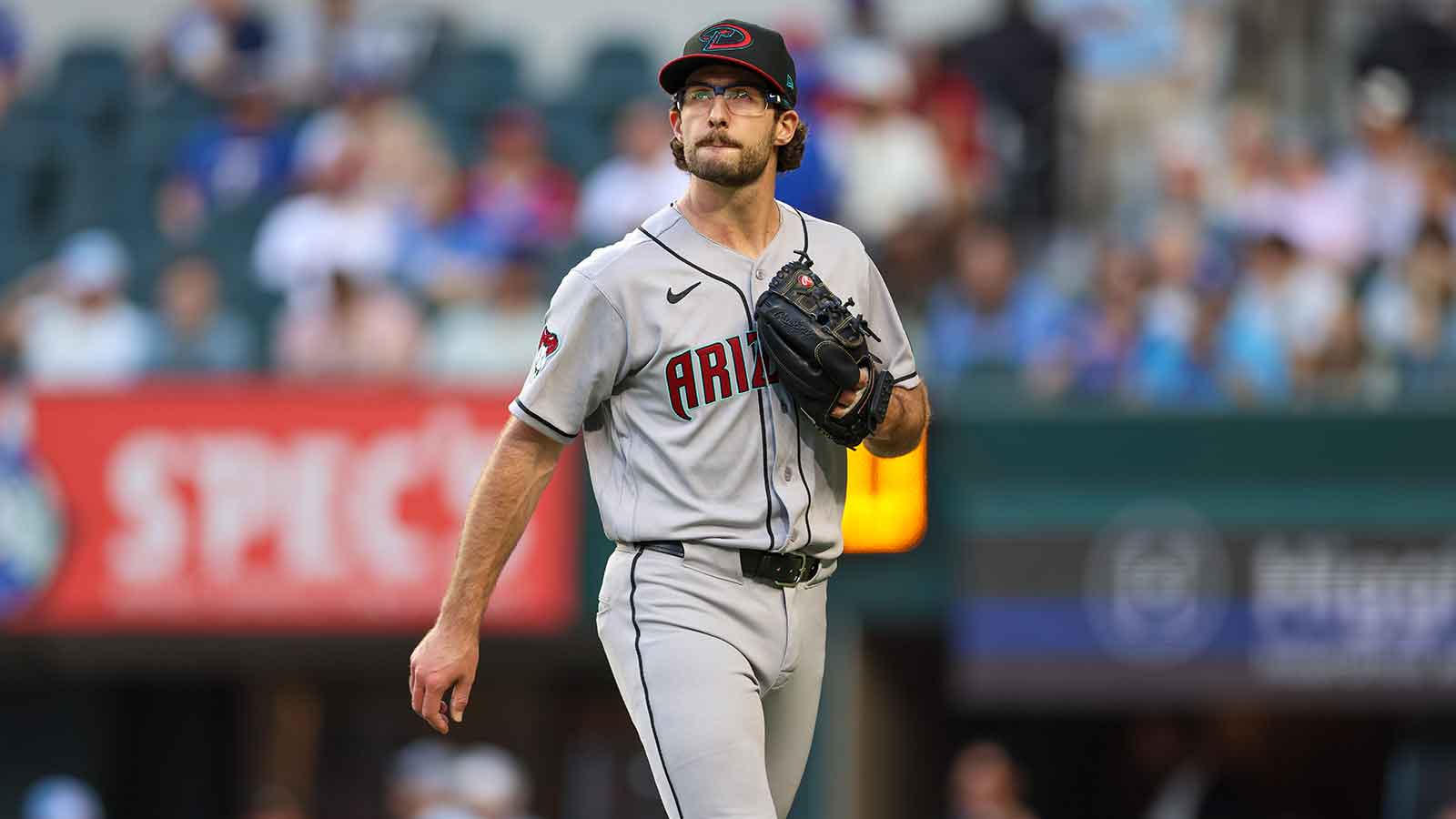 One Sub-6 ERA Starter Could Be Heading to the Yankees. Here’s the Price.