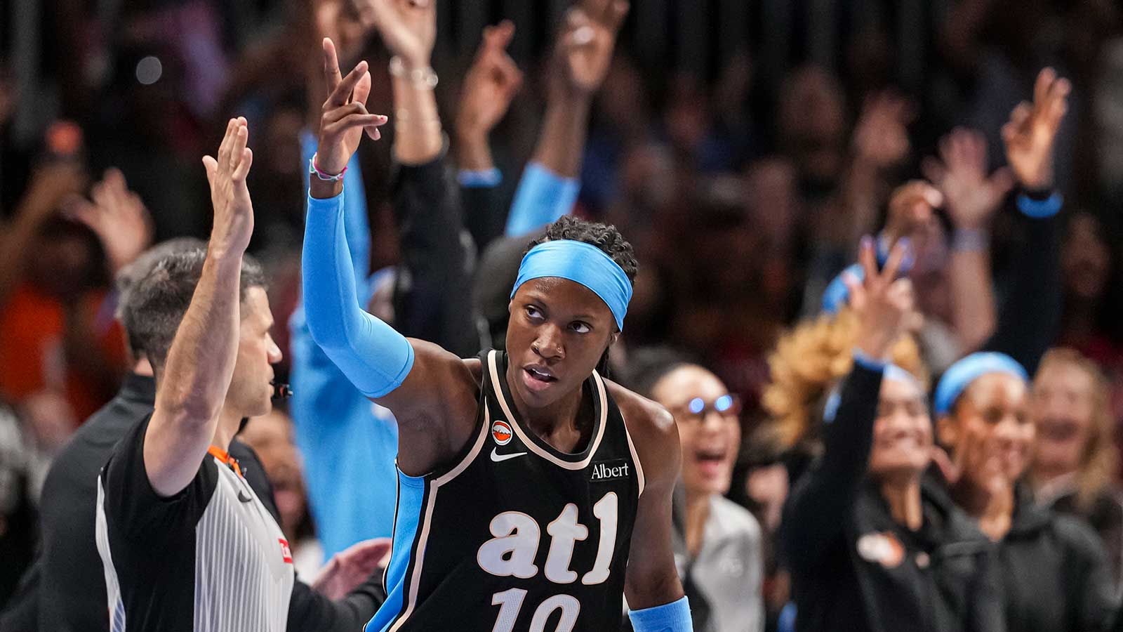 Rhyne Howard Says It’s ‘Hard to Lose’ When Five Starters Score in Double Figures