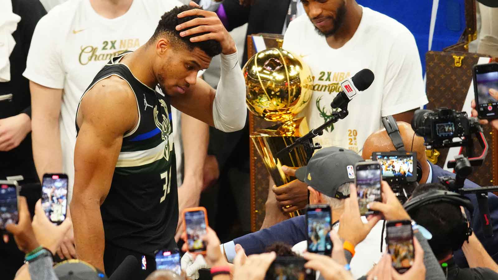 Giannis Antetokounmpo’s 10 Most Unforgettable Moments in a Bucks Uniform