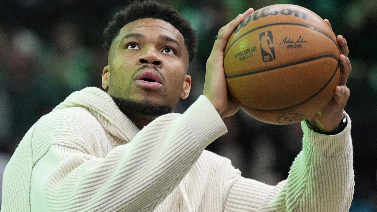 Giannis Antetokounmpo’s 2017 ‘Loyalty’ Tweet Comes Back to Haunt Him After Heat Trade
