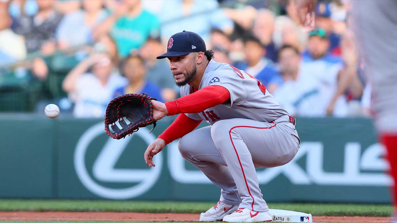 Yankees Could Solve Their Catching Problem With a Creative Red Sox Trade