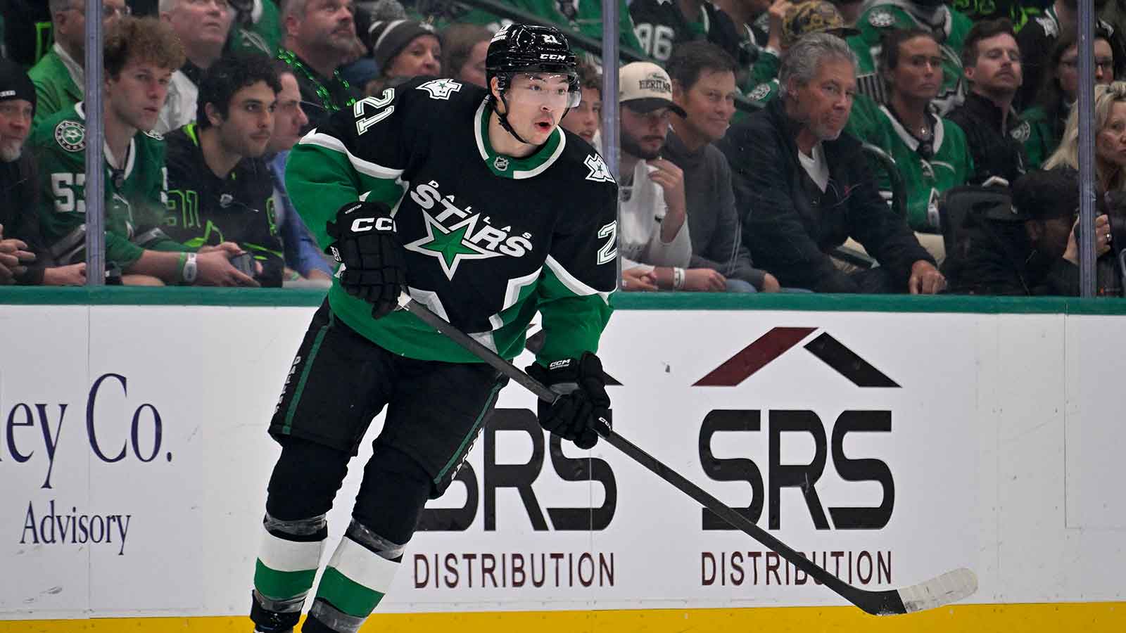 Dallas Stars Face a Fork in the Road With Jason Robertson. Here’s Every Option.