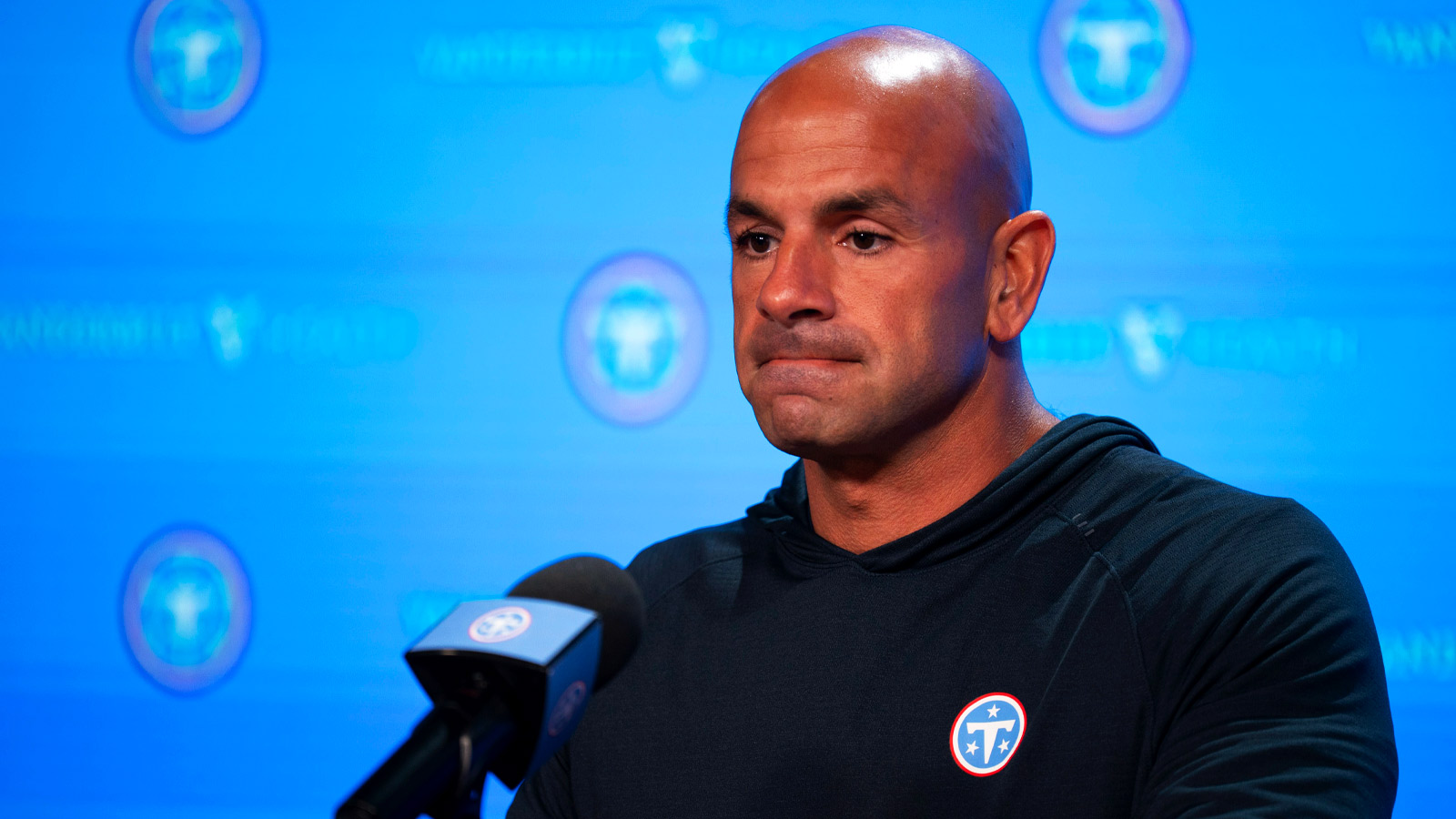 Cam Ward’s Backup Battle Heats Up. These 3 Titans Could Be Gone Before Week 1.