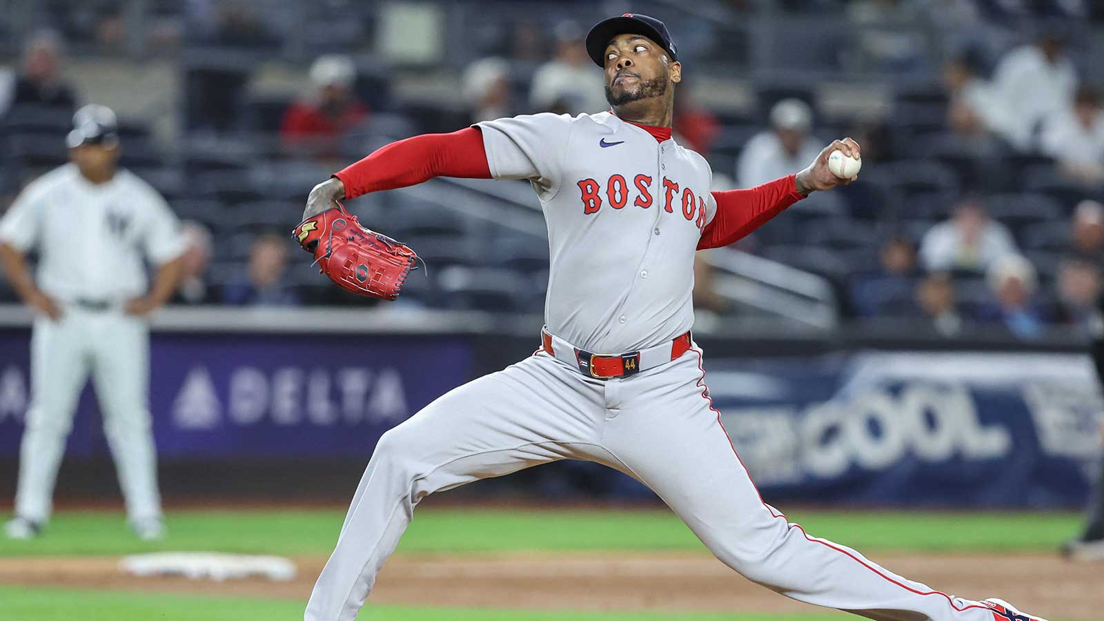 Aroldis Chapman Wants an Apology Before Any Trade to the Yankees. He Might Be Waiting a While.